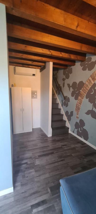 Готель Garda Family House Дезенцано-дель-Гарда Екстер'єр фото
