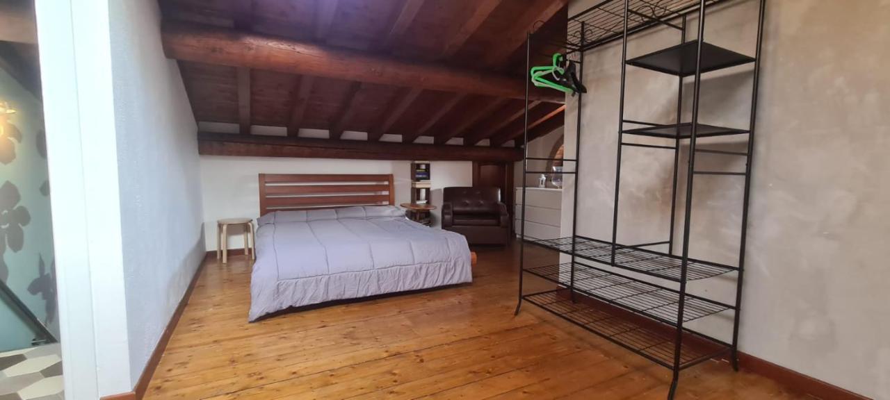 Готель Garda Family House Дезенцано-дель-Гарда Екстер'єр фото
