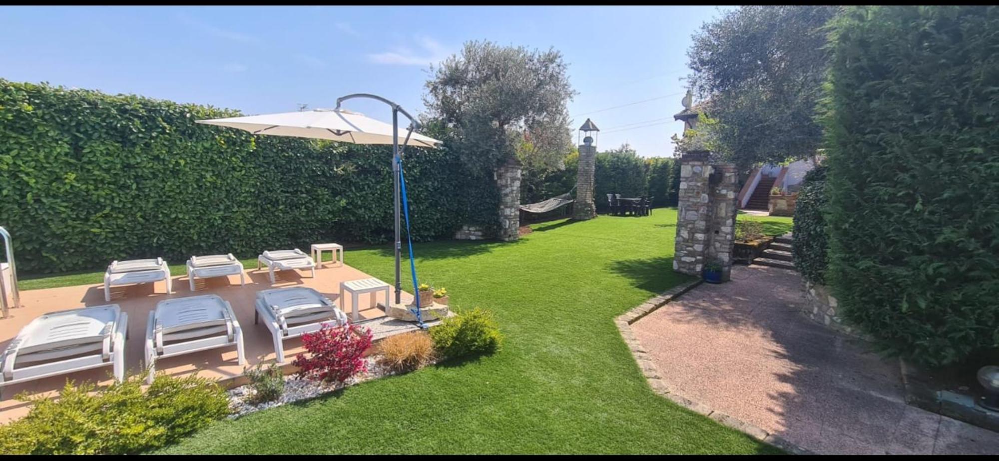 Готель Garda Family House Дезенцано-дель-Гарда Екстер'єр фото